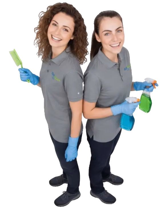Professional bond cleaning team in Gladstone